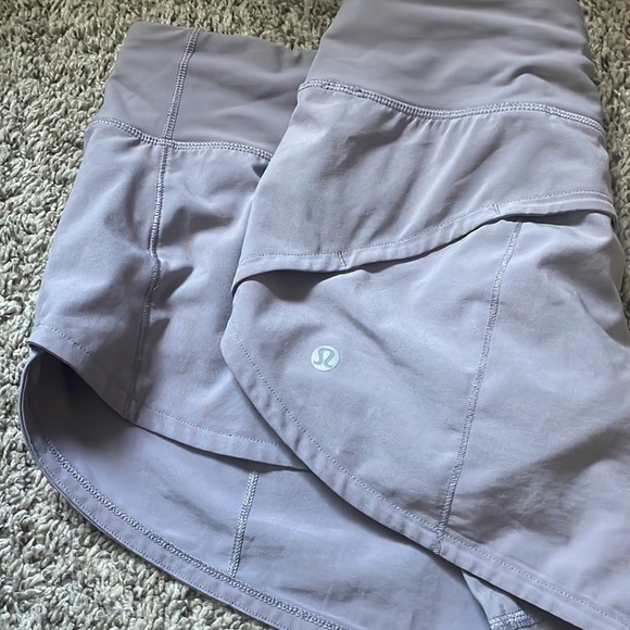 Lulu lemon running shorts - Picture 3 of 4